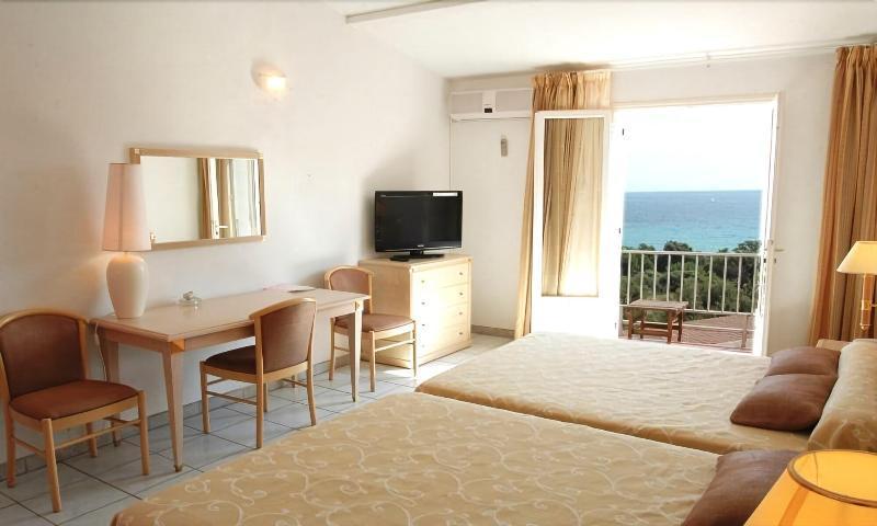 Hotel Residence San Pieru Tarcu ภายนอก รูปภาพ