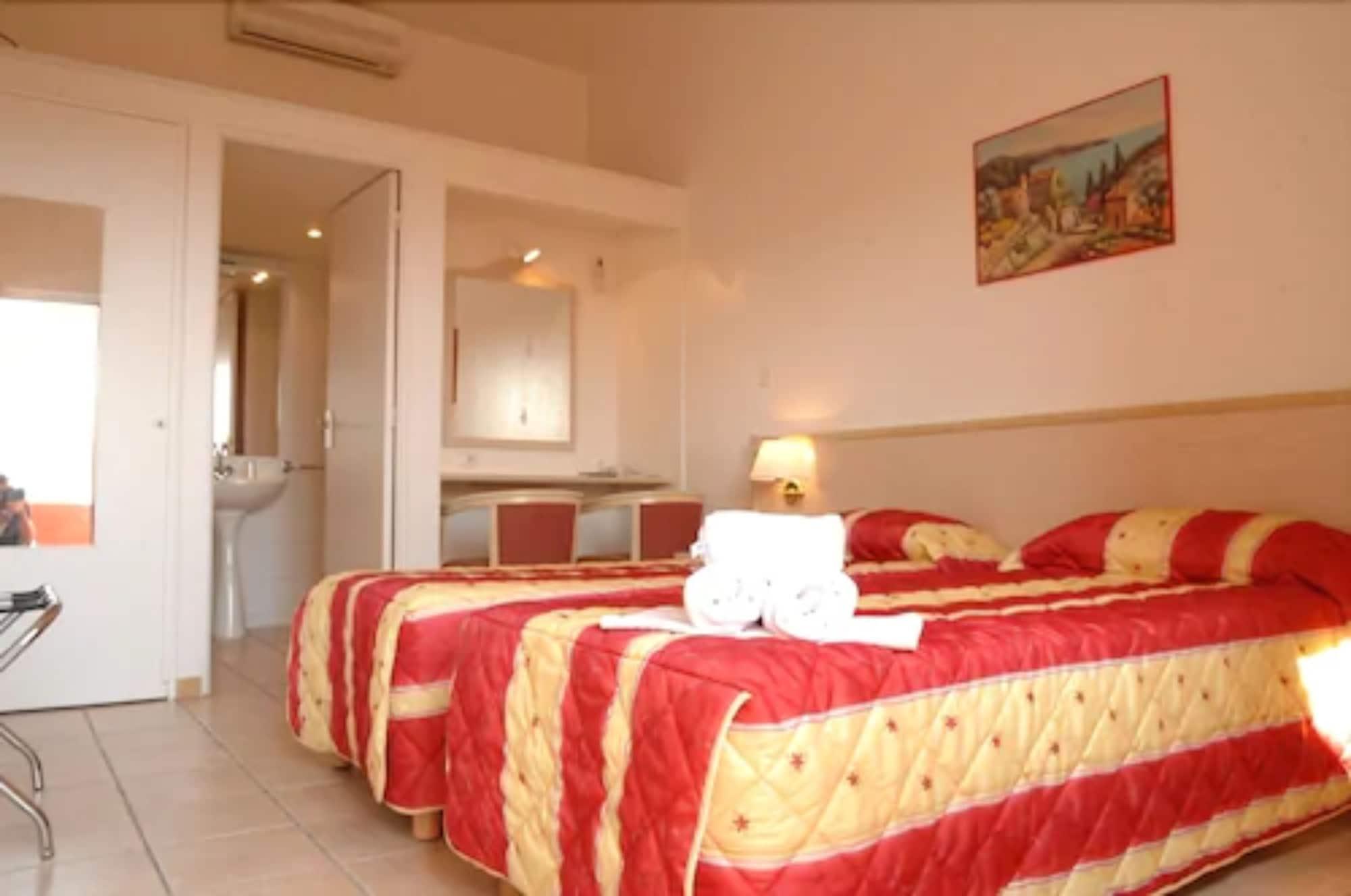Hotel Residence San Pieru Tarcu ภายนอก รูปภาพ