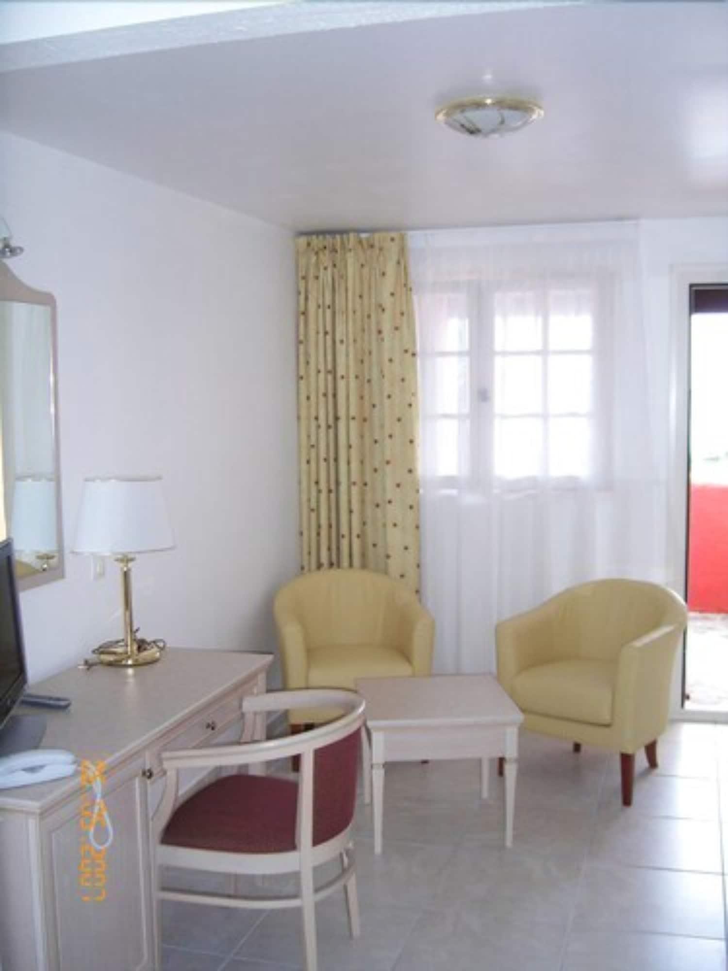 Hotel Residence San Pieru Tarcu ภายนอก รูปภาพ