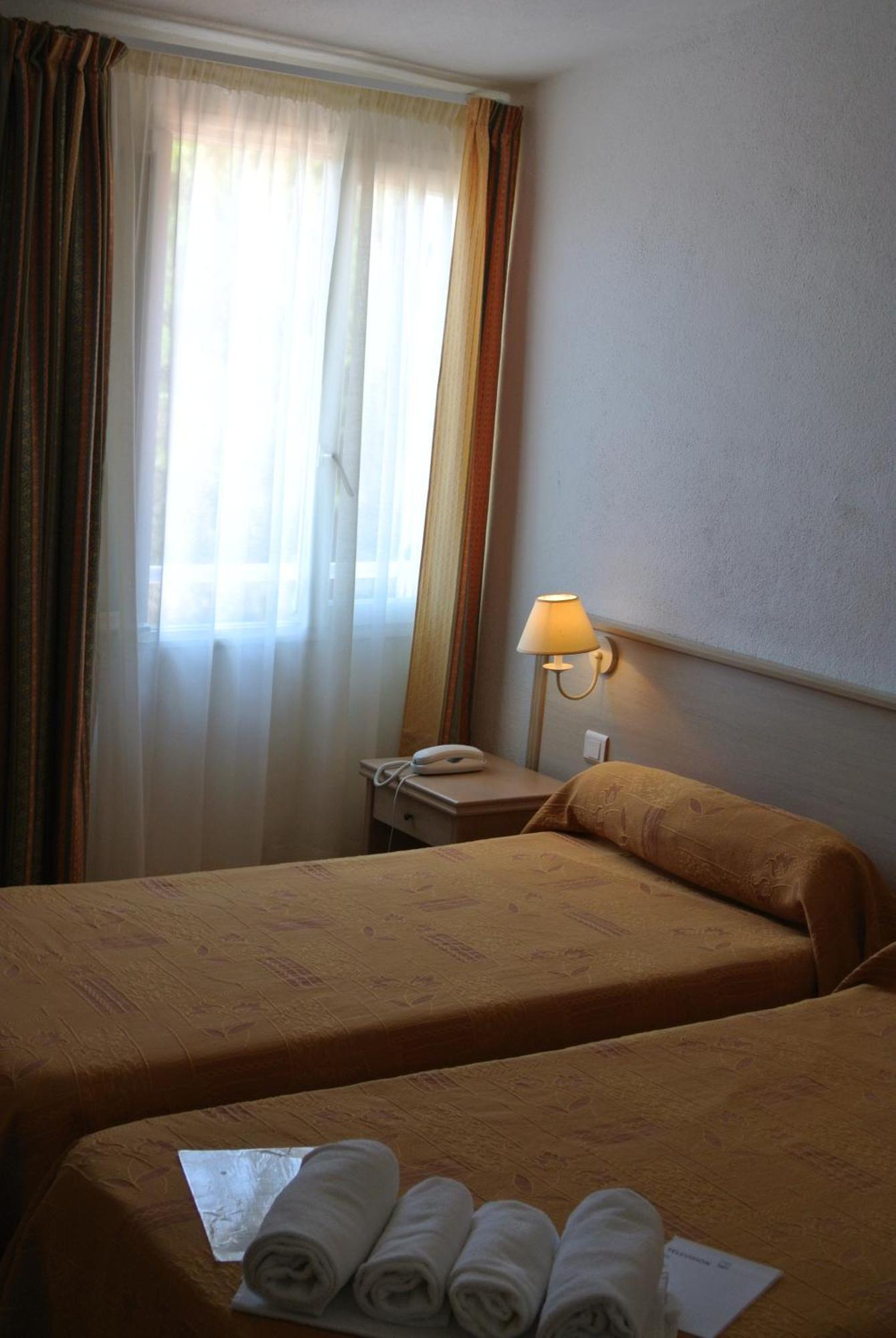 Hotel Residence San Pieru Tarcu ภายนอก รูปภาพ