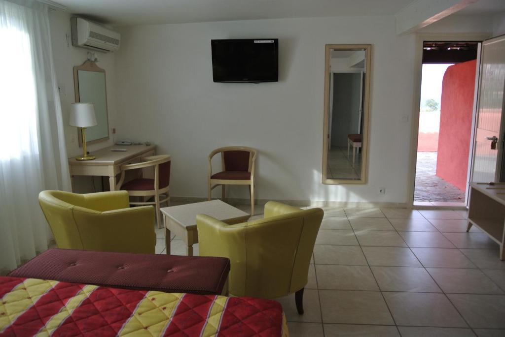 Hotel Residence San Pieru Tarcu ห้อง รูปภาพ